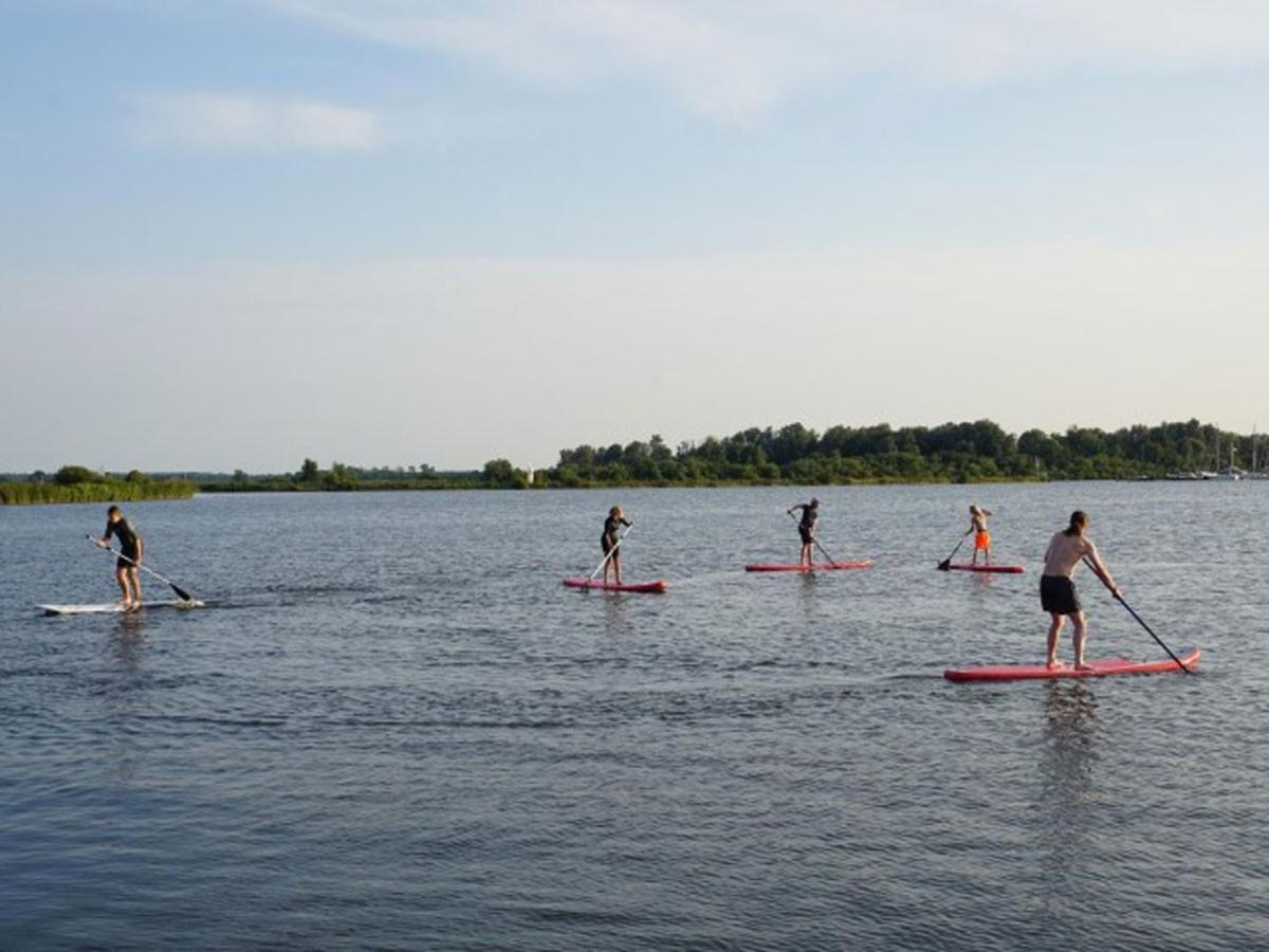 Ervaar 'Fryske Weelde' Op Vijf Sterren Vakantiepark De Kuilart Villa Koudum Buitenkant foto