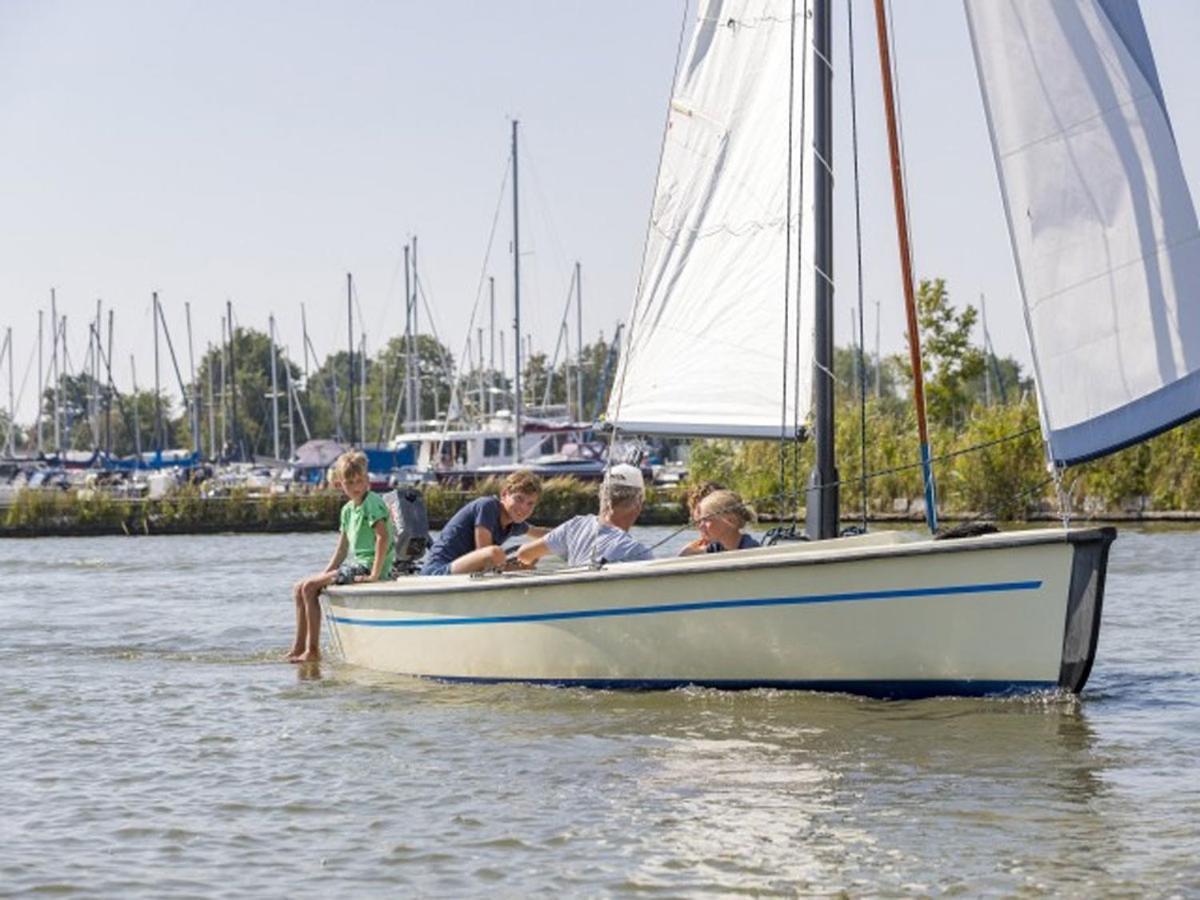 Ervaar 'Fryske Weelde' Op Vijf Sterren Vakantiepark De Kuilart Villa Koudum Buitenkant foto