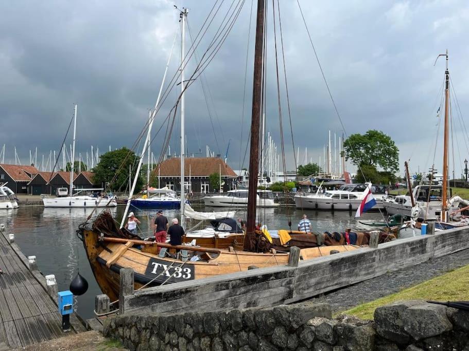 Ervaar 'Fryske Weelde' Op Vijf Sterren Vakantiepark De Kuilart Villa Koudum Buitenkant foto