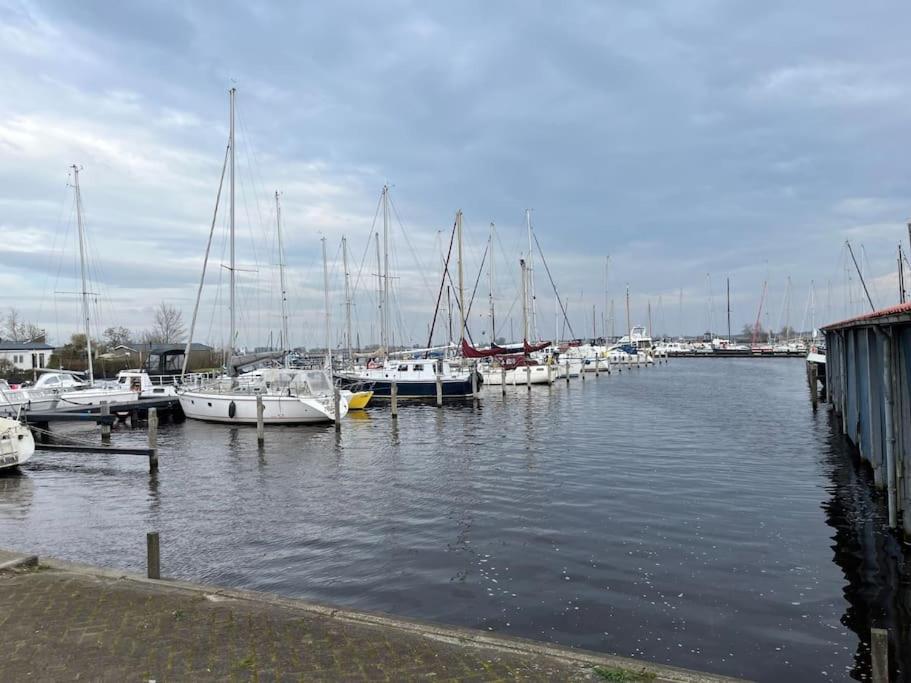 Ervaar 'Fryske Weelde' Op Vijf Sterren Vakantiepark De Kuilart Villa Koudum Buitenkant foto